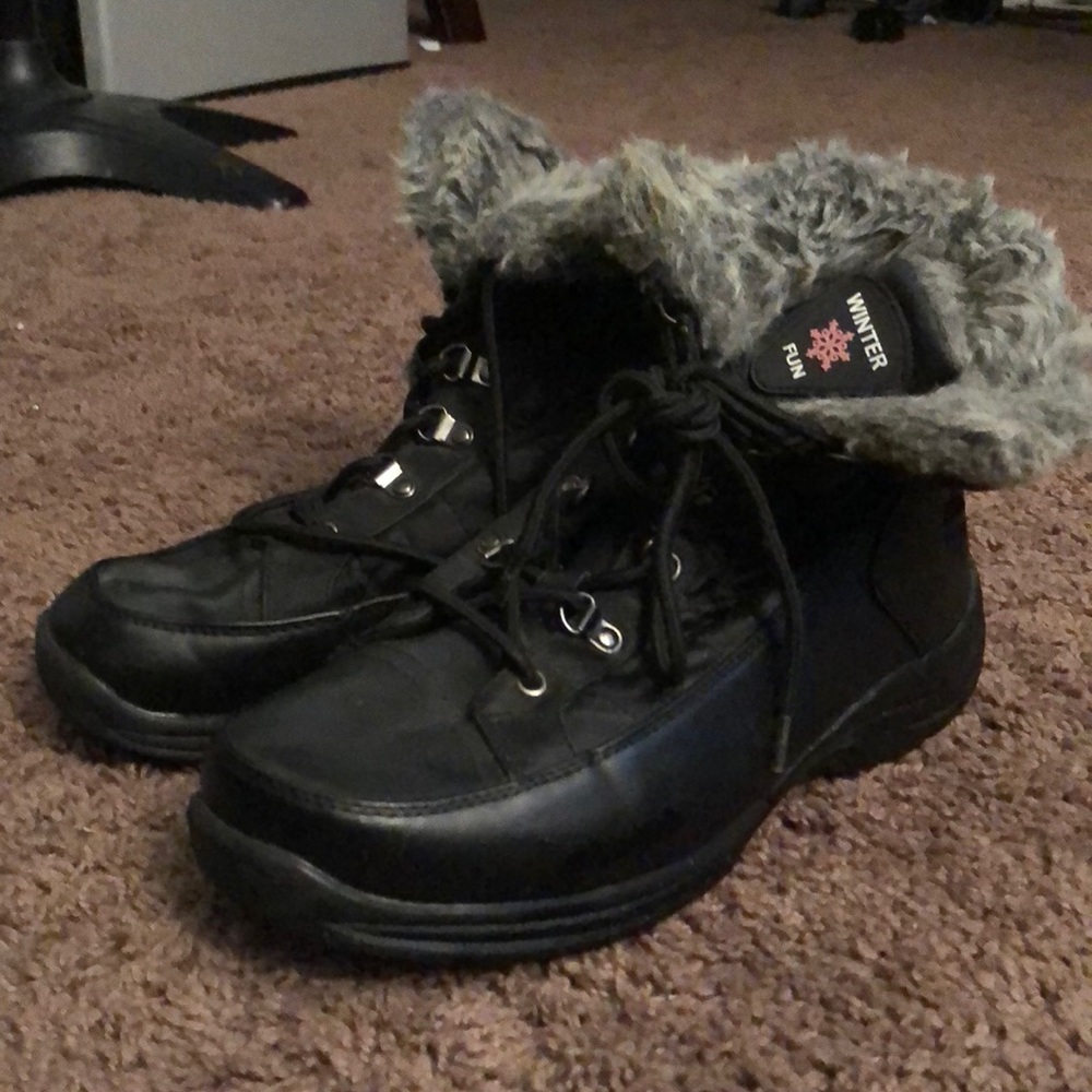 Totes woman’s boot sz 8